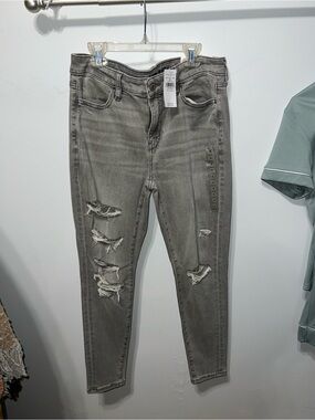 American Eagle Outfitters Grey Distressed High-Rise Skinny Jeans